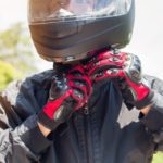 Que porter pour se protéger lorsque vous conduisez une moto vetements proteger conduisant moto